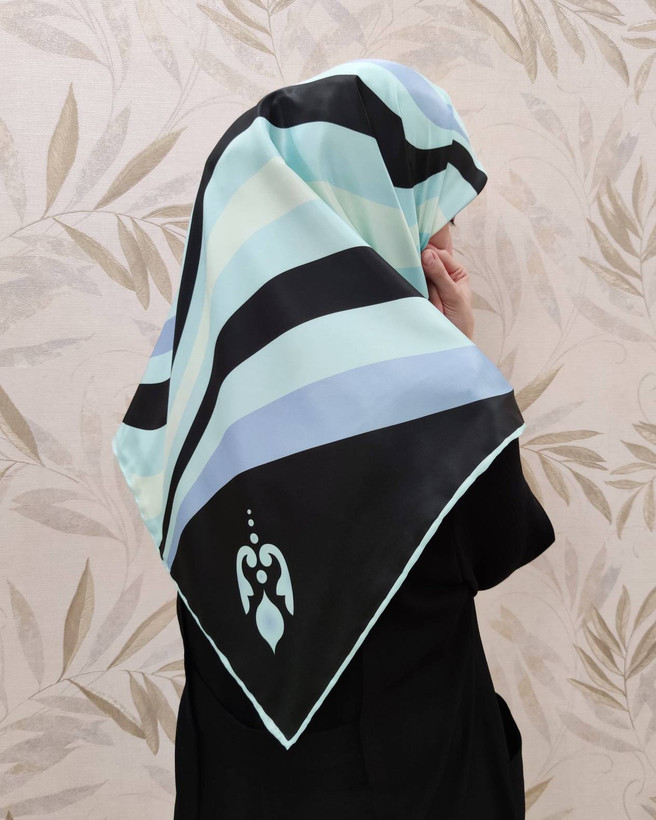 روسری ابریشم توییل کد RT037