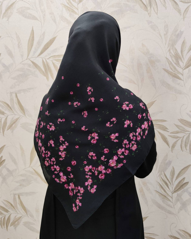 روسری دخترانه نخی کد rn43