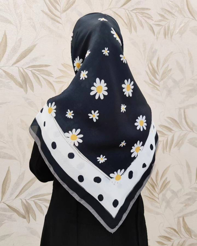 روسری دخترانه نخی کد rn10