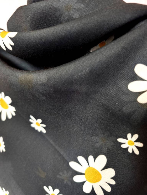 روسری دخترانه نخی کد rn10